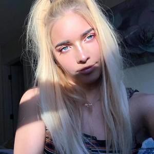 Meet your Posher, Liz